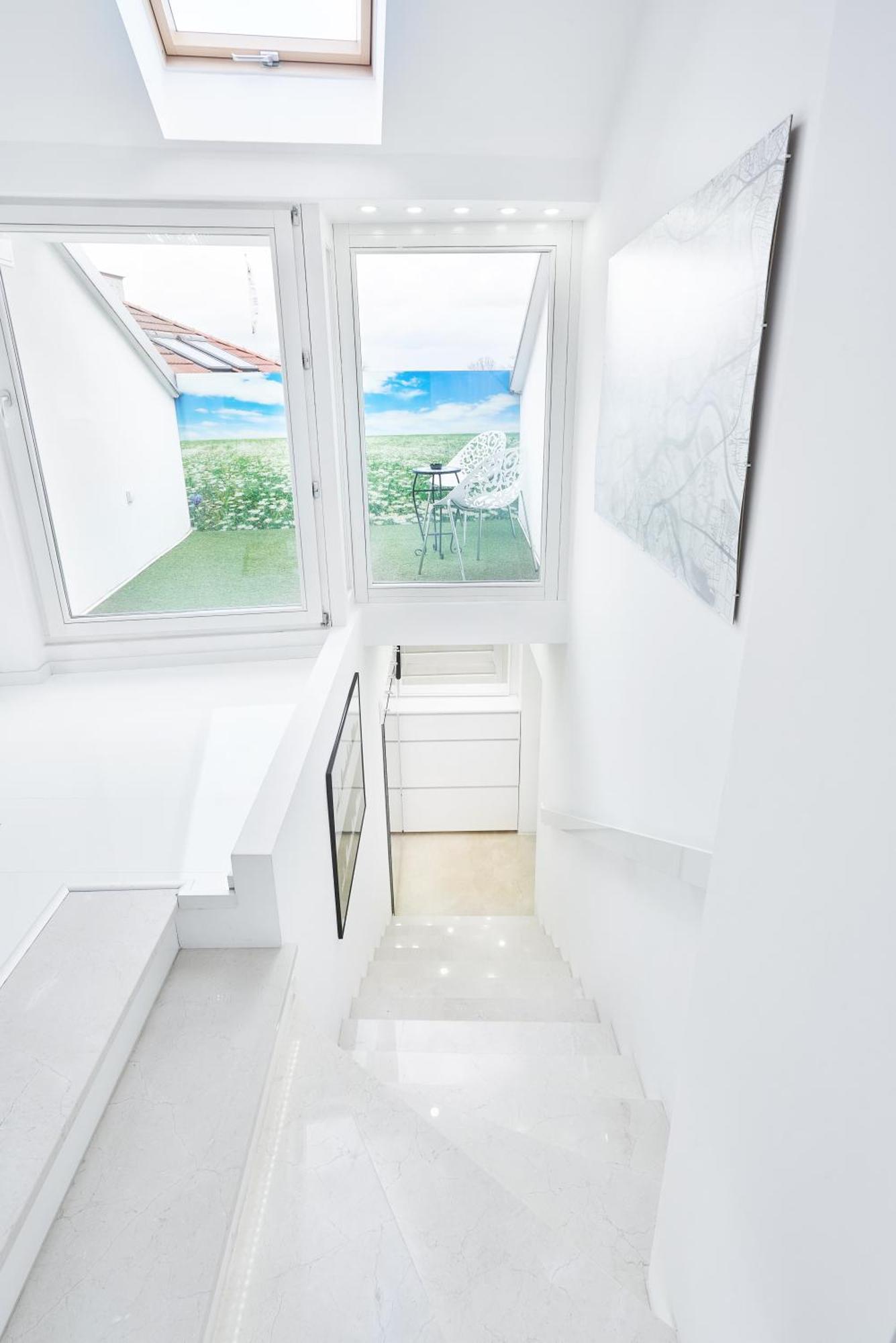 Appartamento Unique Design Loft In Middle Of Centre Of Old Town With Netflix Cracovia Esterno foto