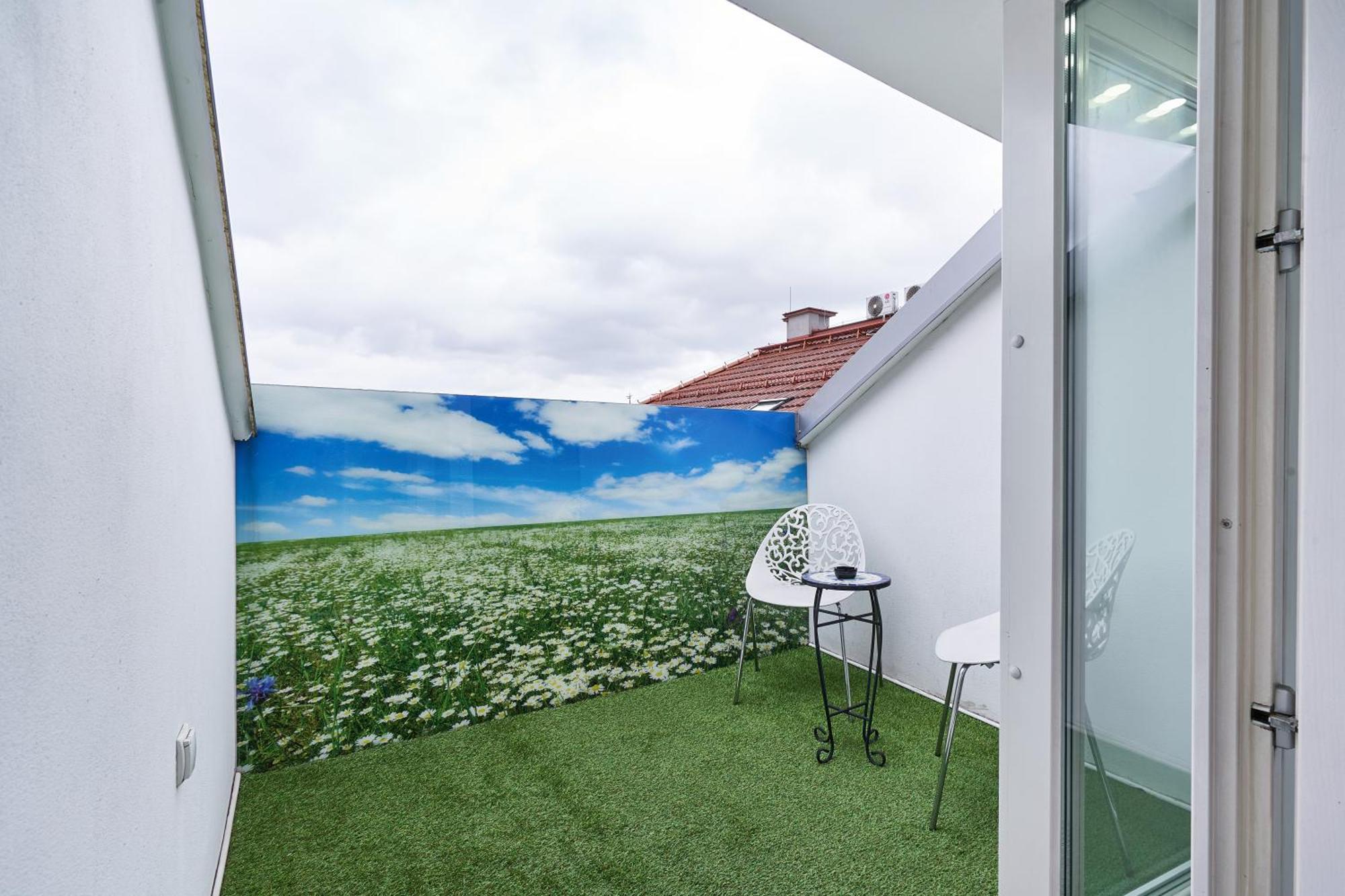 Appartamento Unique Design Loft In Middle Of Centre Of Old Town With Netflix Cracovia Esterno foto
